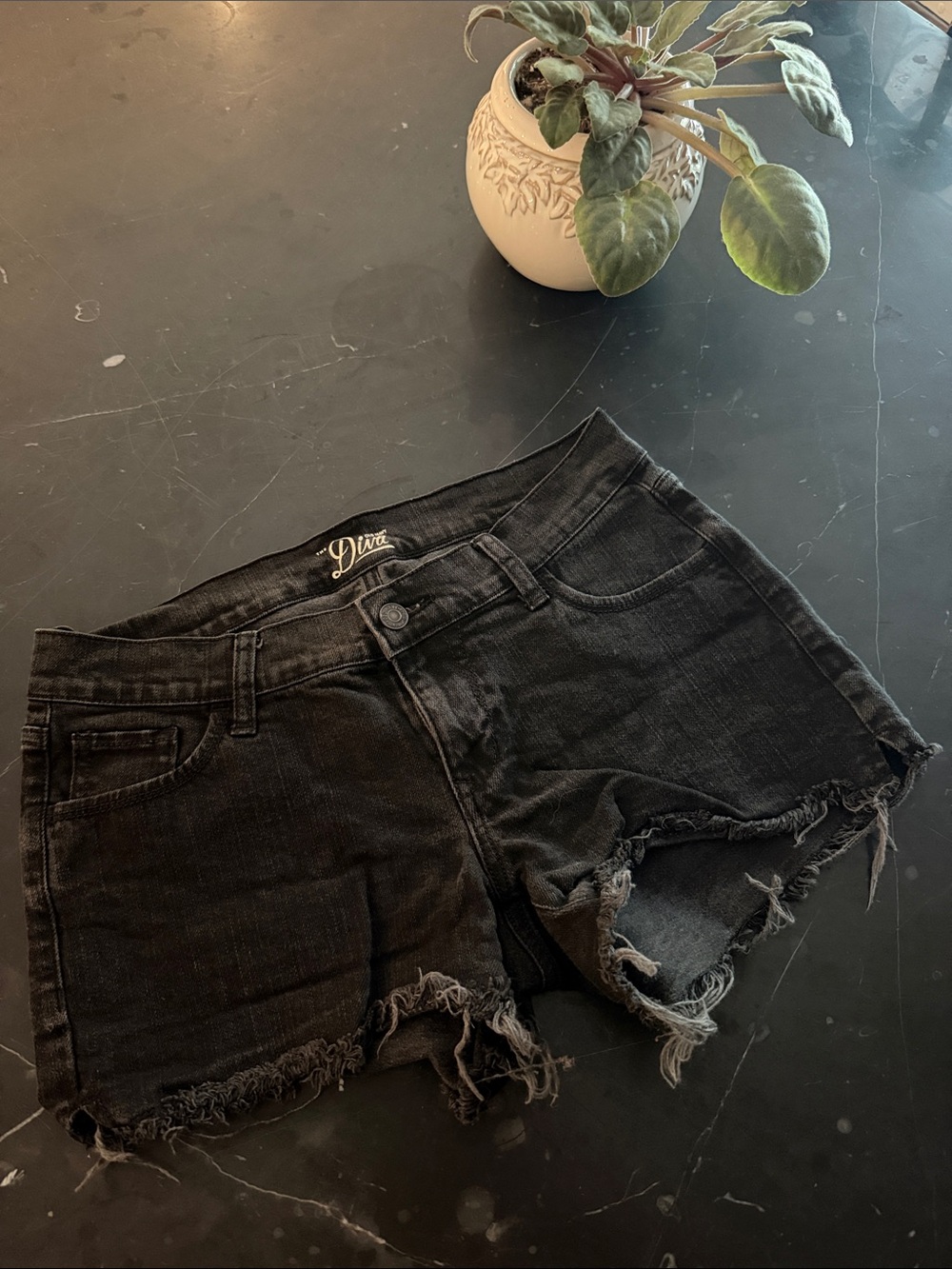 Old Navy Diva Black Distressed Frayed Hem Denim Shorts